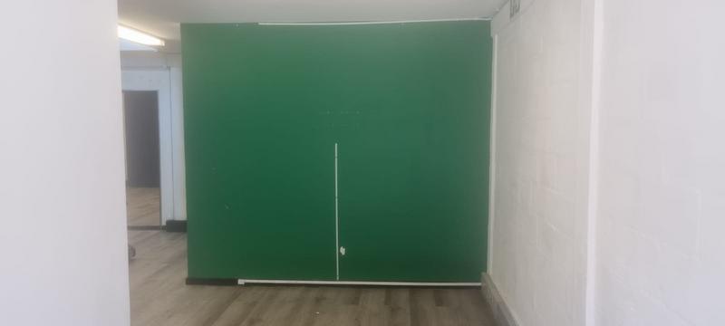 To Let commercial Property for Rent in Mowbray Western Cape